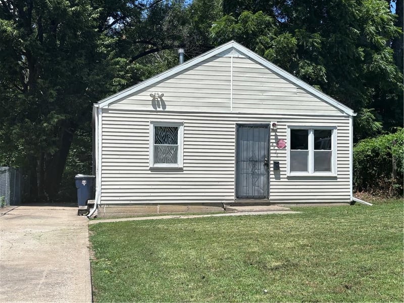 4436 Myrtle Ave, Kansas City, MO 64130