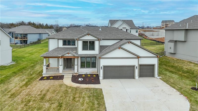 6034 Arapahoe St, Shawnee, KS 66226