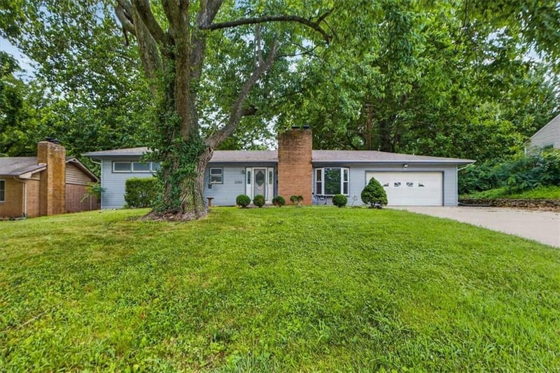 11703 39th St, Independence, MO 64052