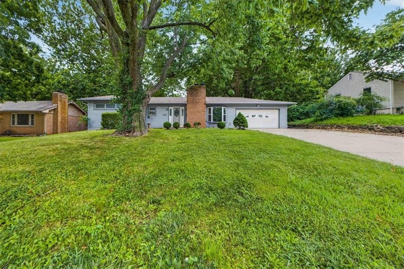 11703 39th St, Independence, MO 64052