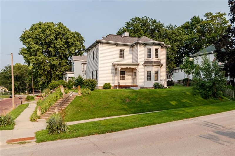 900 S 5th St, Atchison, KS 66002