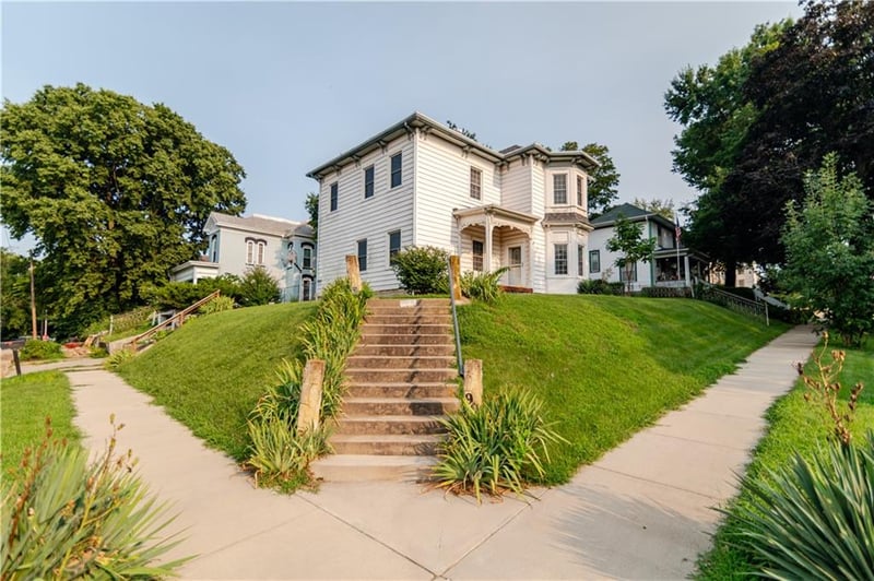 900 S 5th St, Atchison, KS 66002