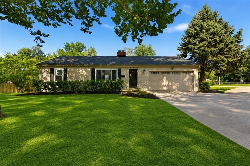 6700 Crisp Ave, Raytown, MO 64133