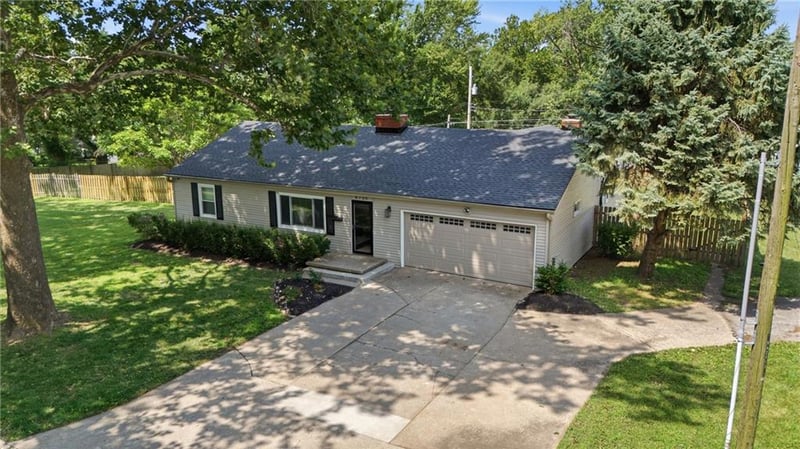 6700 Crisp Ave, Raytown, MO 64133