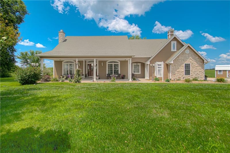 5292 169 Hw, Trimble, MO 64492
