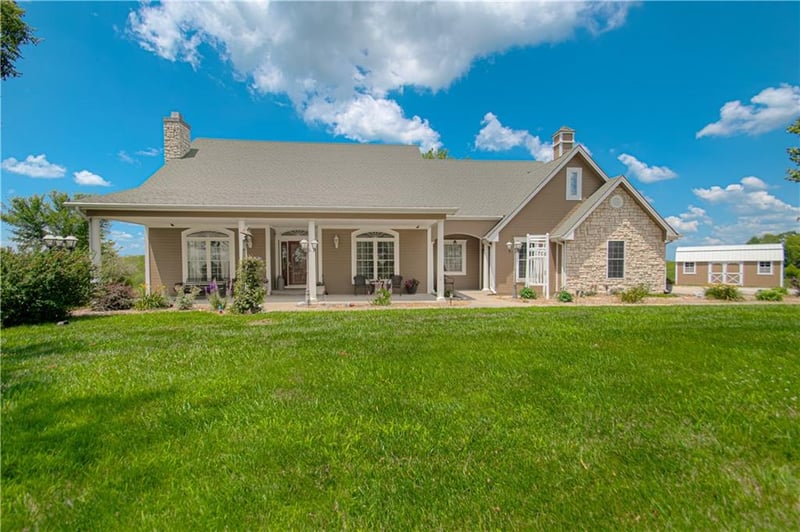 5292 169 Hw, Trimble, MO 64492