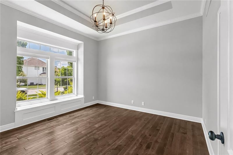 8904 W 166 St, Overland Park, KS 66085