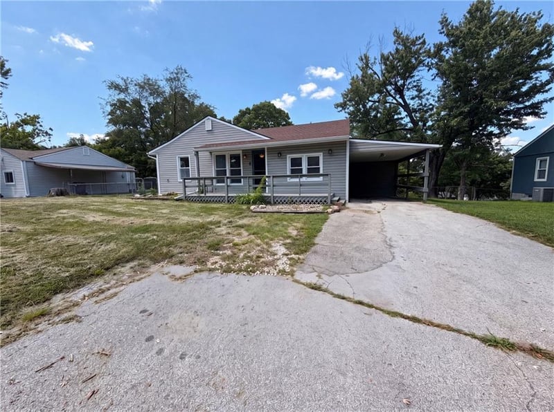 8104 State Route 9 Hw, Kansas City, MO 64152