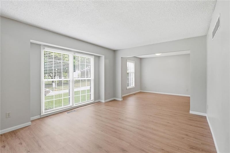 11620 Grant Dr, Overland Park, KS 66210