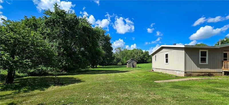 31484 327th St, Paola, KS 66071