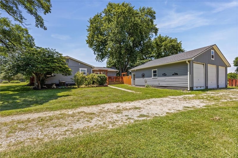 4755 Cloud Ter, Lane, KS 66042