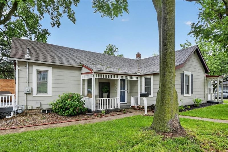 400 S Missouri St, Liberty, MO 64068