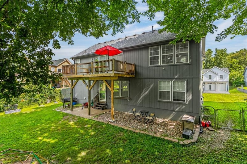 303 Crystal Dr, Belton, MO 64012