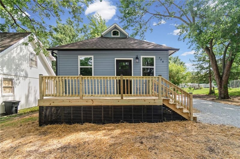 728 3rd St, Cameron, MO 64429