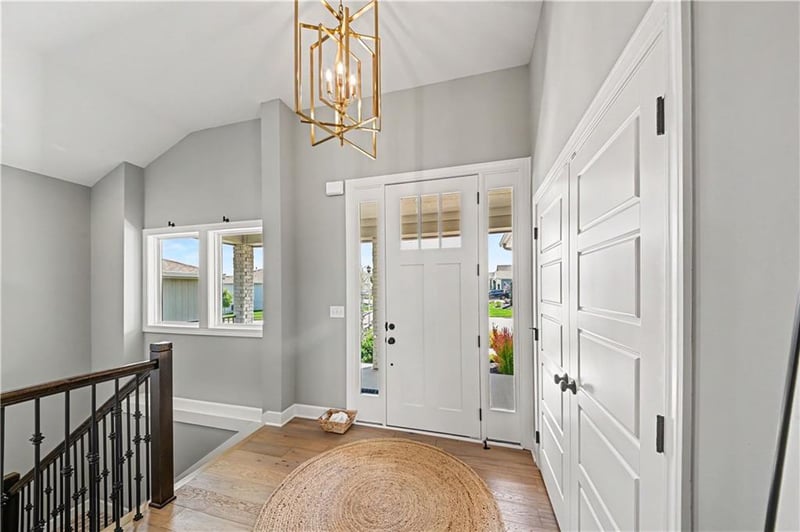 4002 158th Ter, Overland Park, KS 66224