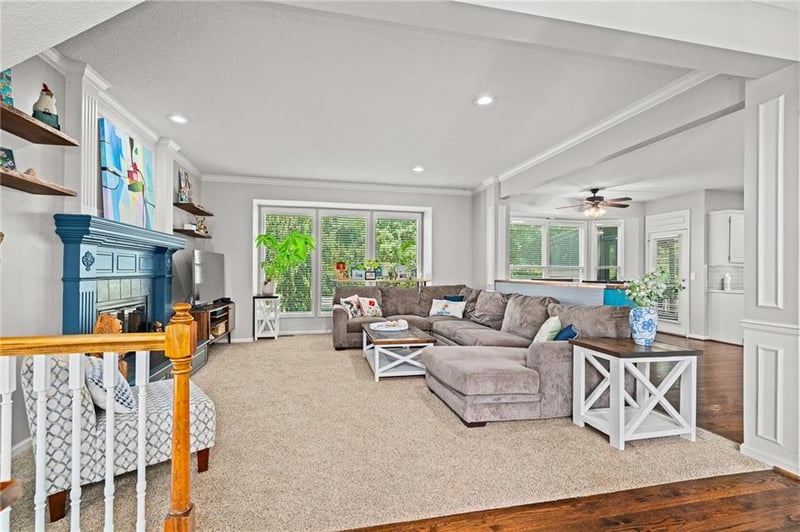 13844 Bradshaw St, Overland Park, KS 66221