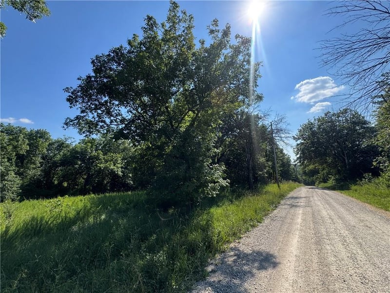 Fishing River Rd, Excelsior Springs, MO 64024