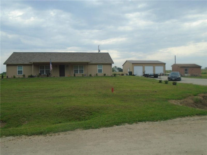 2898 Blue Bird St, Odessa, MO 64076