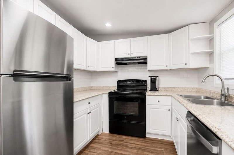 8309 E 93rd St, Kansas City, MO 64138