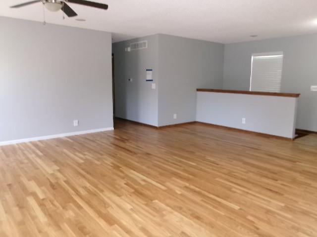 1024 Hillcrest Dr, Blue Springs, MO 64015