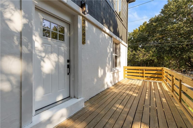 3242 Roberts St, Kansas City, MO 64124
