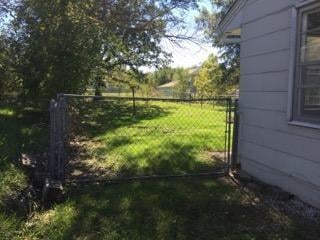 301-303 Mckissock St, Knob Noster, MO 65336