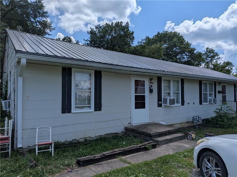 301-303 Mckissock St, Warrensburg, MO 64093