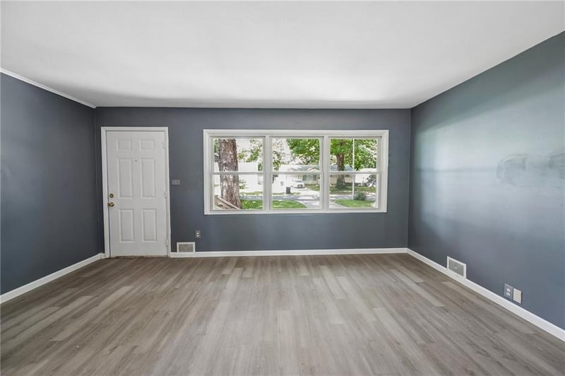 11217 Manchester Ave, Kansas City, MO 64134