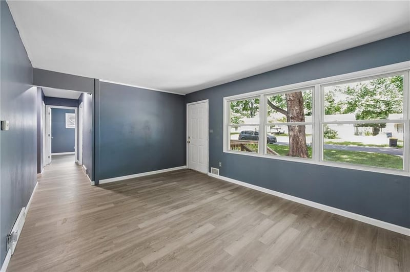 11217 Manchester Ave, Kansas City, MO 64134