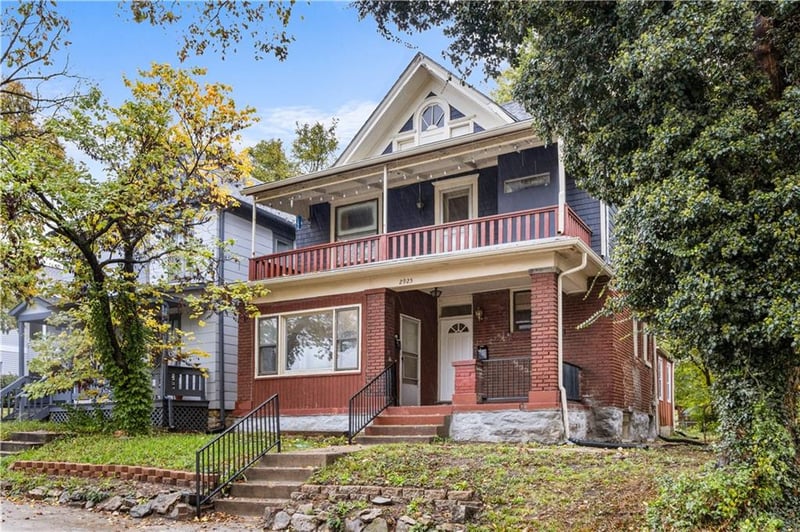 2925 Holmes St, Kansas City, MO 64109