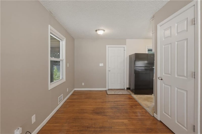 5206 Palmer Dr, Kansas City, MO 64129