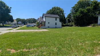 2628 College Ave, Kansas City, MO 64127