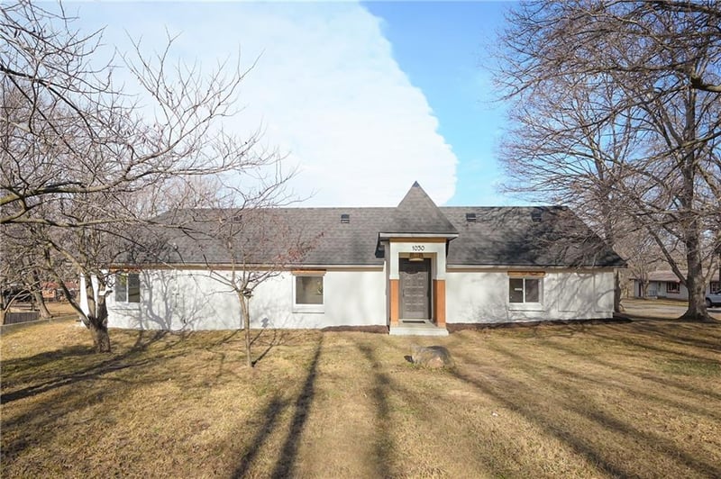 1030 88th St, Kansas City, MO 64155