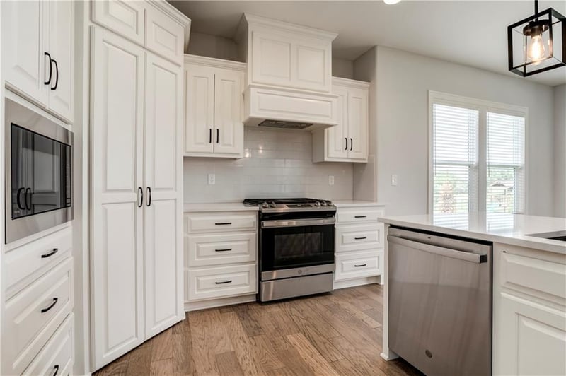 16951 Hunter St, Olathe, KS 66062