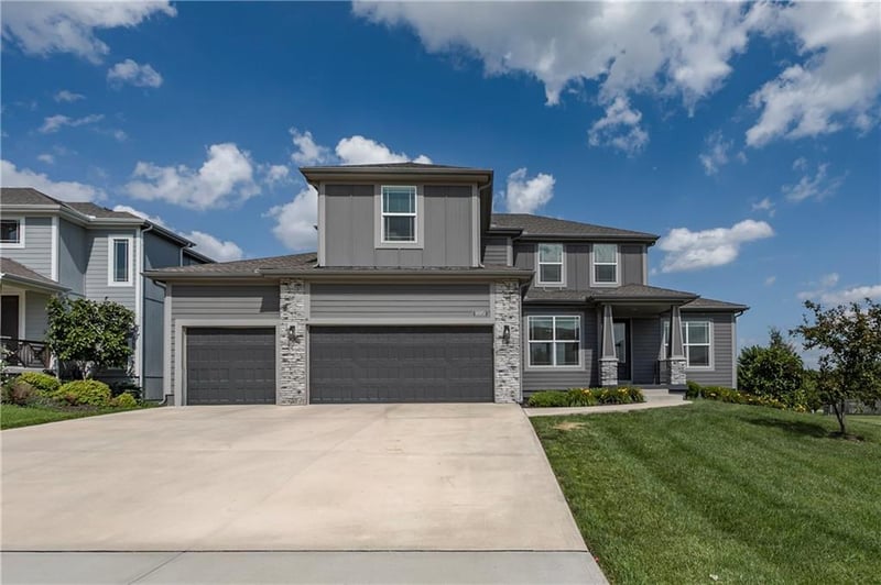 16951 Hunter St, Olathe, KS 66062
