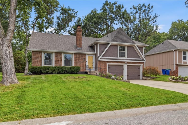 12914 65th St, Shawnee, KS 66216
