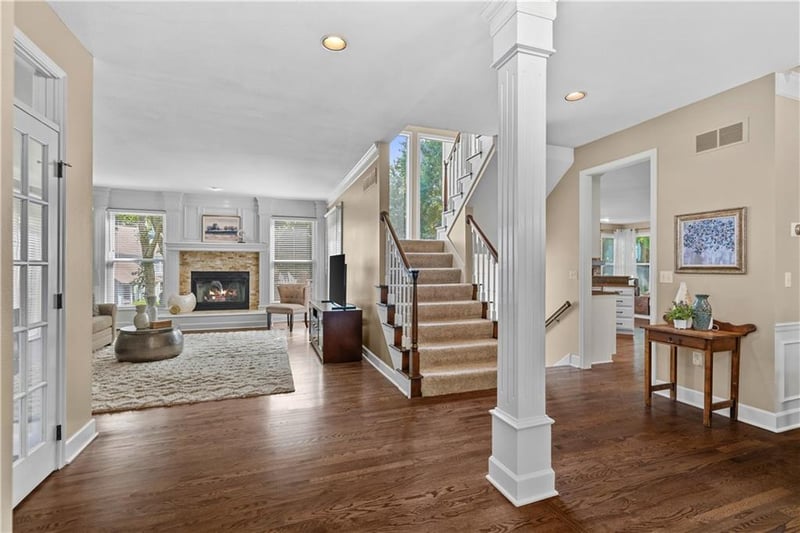 9205 131st Ter, Overland Park, KS 66213
