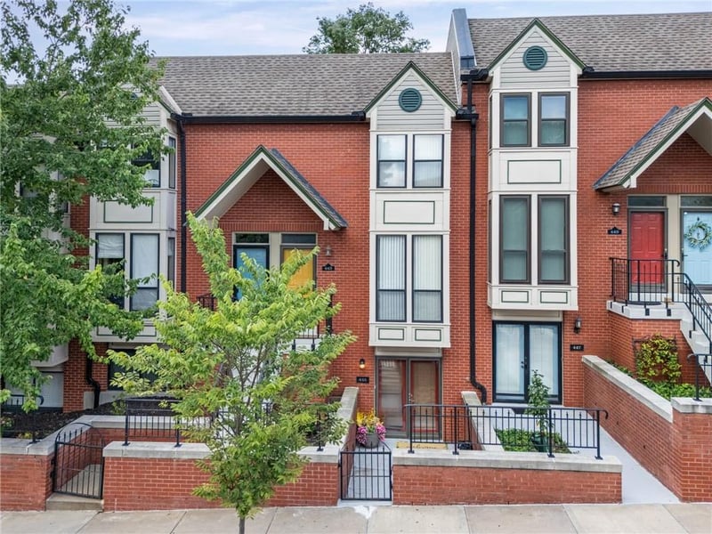 445 10th St, Kansas City, MO 64105