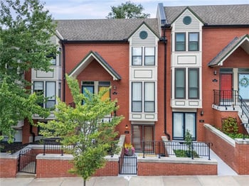 445 W 10th St, Kansas City, MO 64105