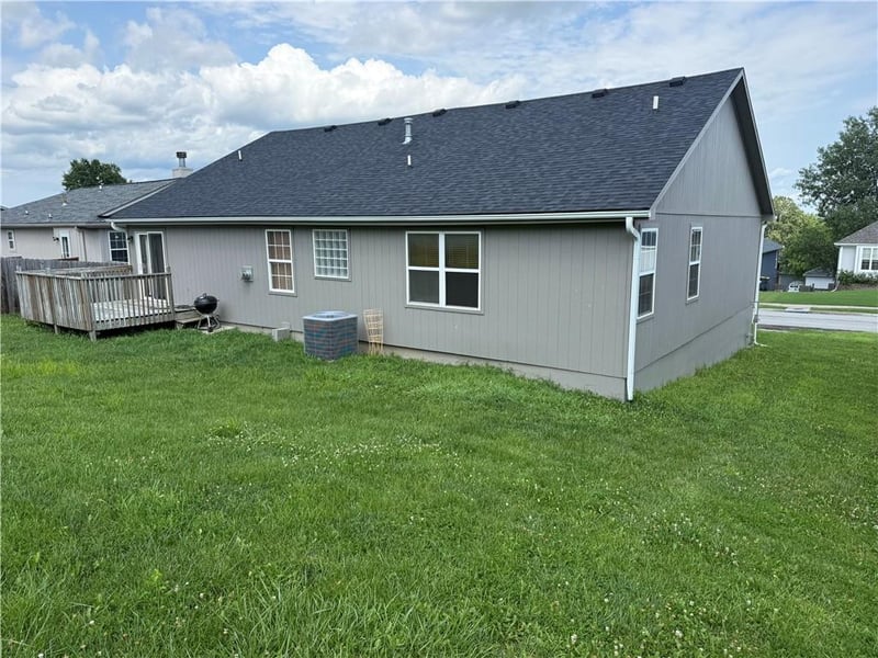 716 Brome Dr, Grain Valley, MO 64029