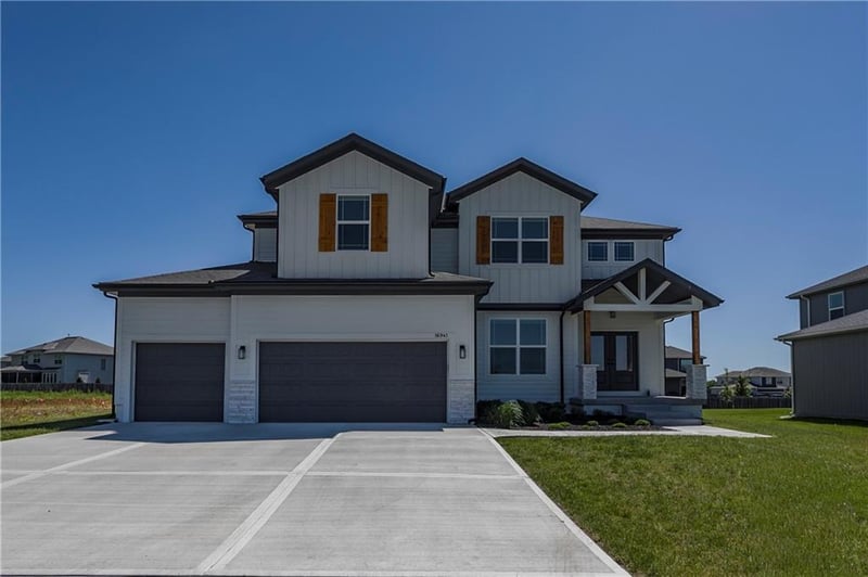 16941 Brentwood St, Olathe, KS 66062