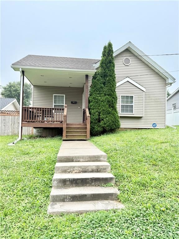 1831 Oneida St, Lexington, MO 64067