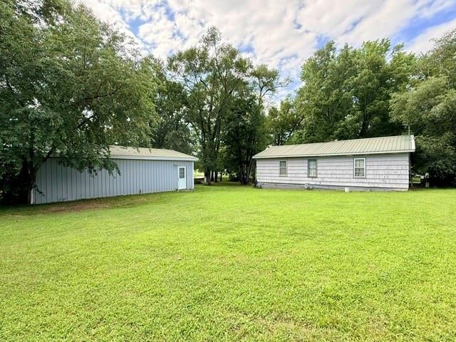 104 Grace St, Tonganoxie, KS 66086