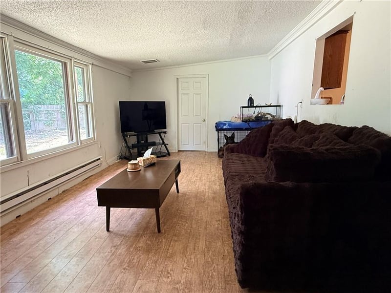 2705 52nd St, Kansas City, KS 66106