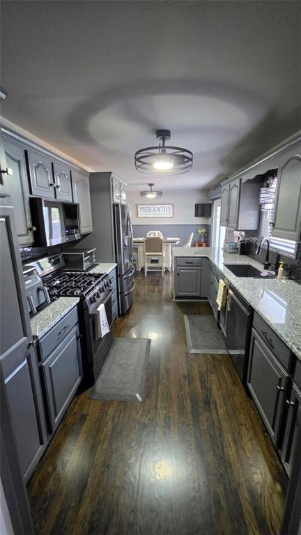 809 Hereford Dr, Grain Valley, MO 64029