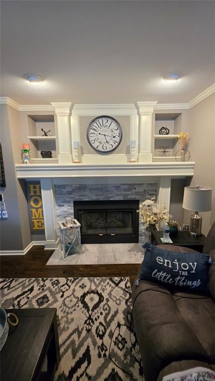 809 Hereford Dr, Grain Valley, MO 64029