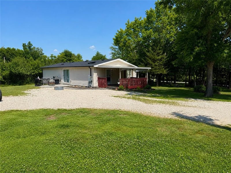 5 Ridgewood Ln, Linn Valley, KS 66040