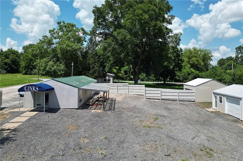 22701 Timberview Rd, Harrisonville, MO 64701