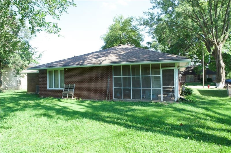 7924 Oakland Ave, Kansas City, KS 66112