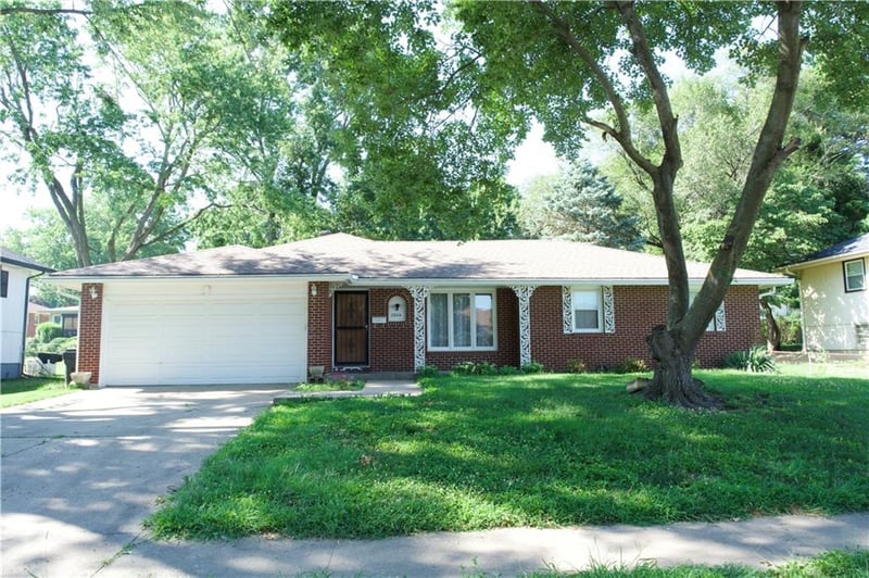 7924 Oakland Ave, Kansas City, KS 66112
